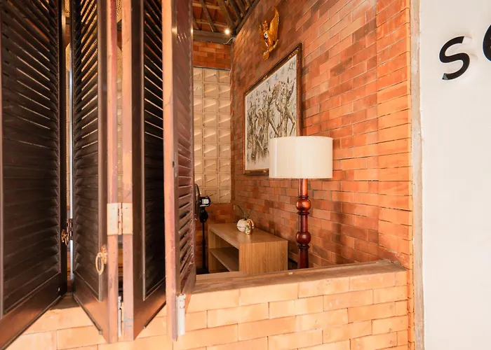 アパート Kuta Sekeca Coworking Close To Kuta ジンバラン