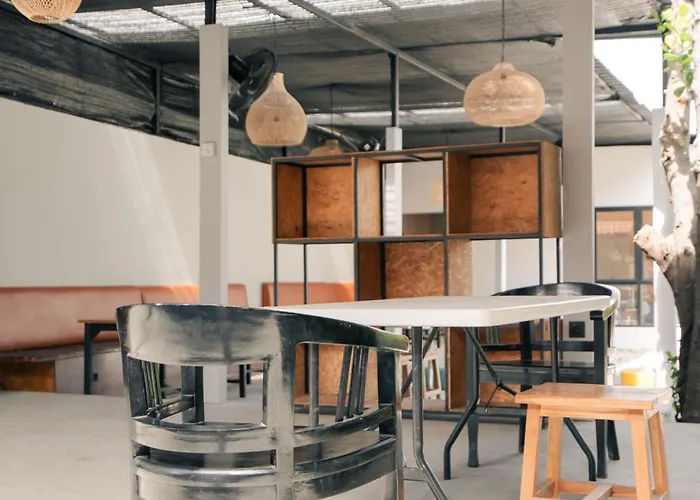 Kuta Sekeca Coworking Close To Kuta アパート ジンバラン