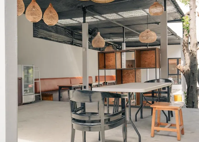 Kuta Sekeca Coworking Close To Kuta アパート